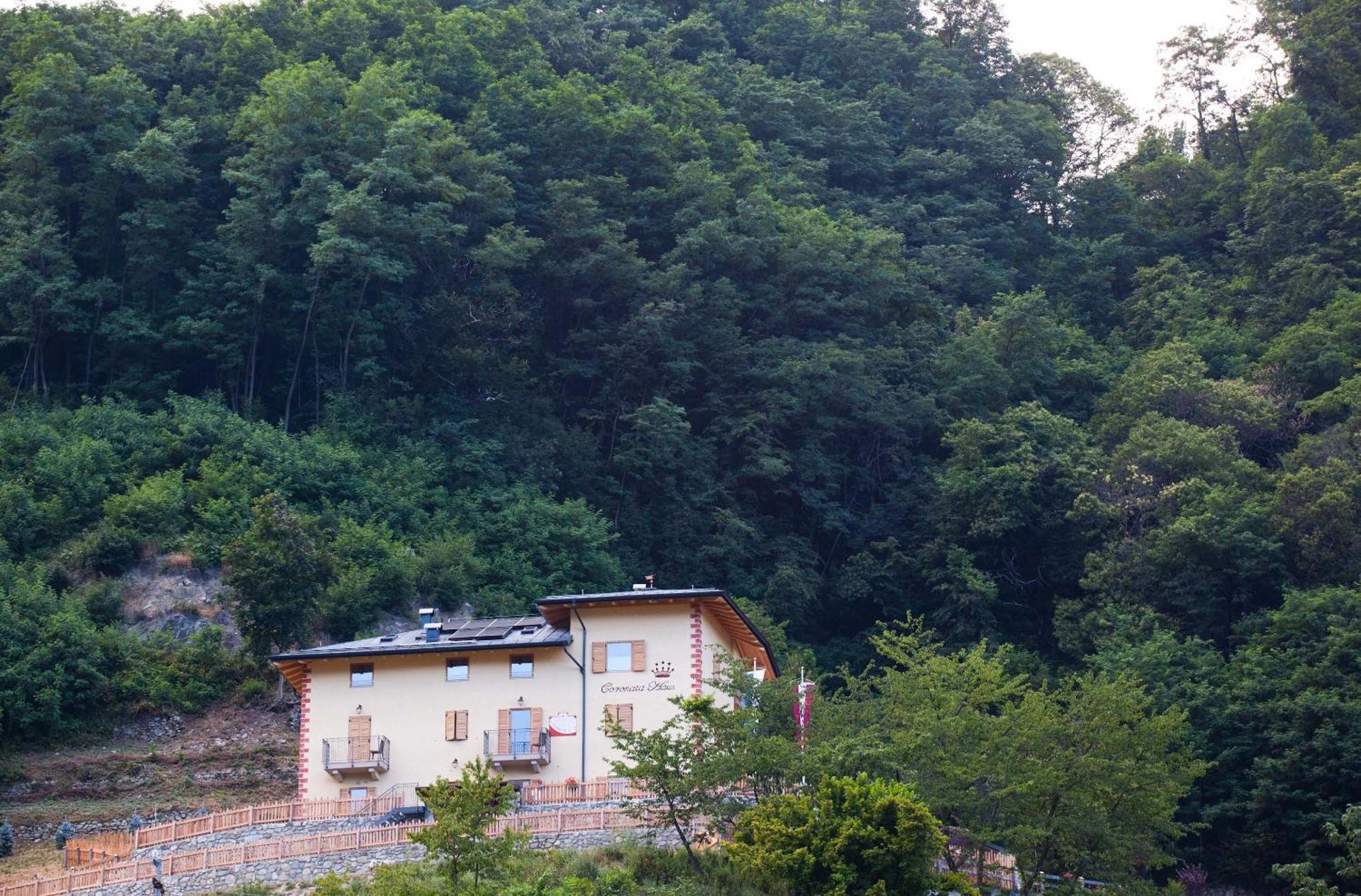 克罗纳塔住宿加早餐旅馆 Roncegno 外观 照片